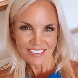 Meet your Posher, Lynda